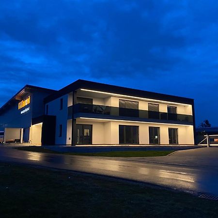 Wohnung City Nord Mit Balkon Herzogsdorf Екстер'єр фото