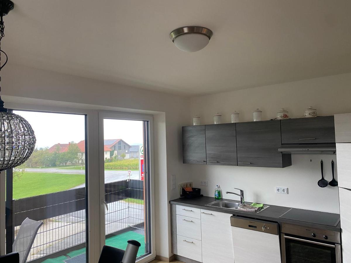 Wohnung City Nord Mit Balkon Herzogsdorf Екстер'єр фото