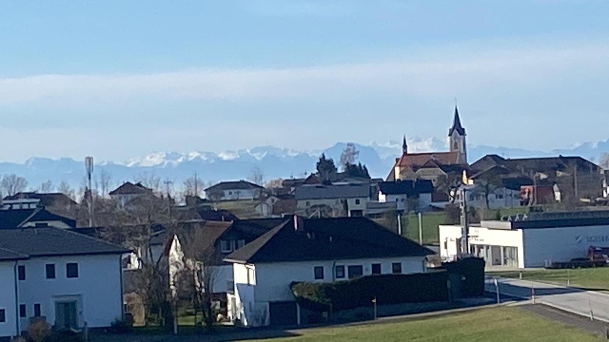 Wohnung City Nord Mit Balkon Herzogsdorf Екстер'єр фото
